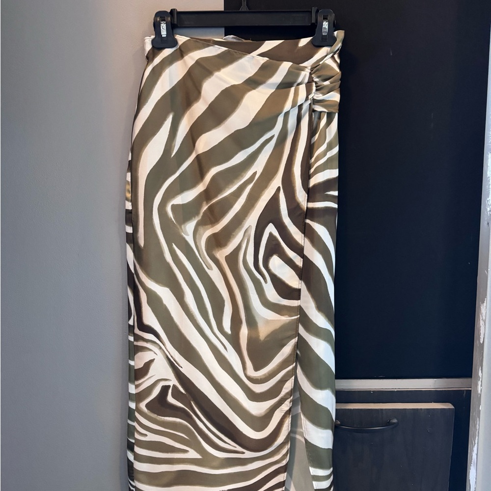 Zara Olive and White Zebra Pencil Skirt - Picture 3 of 4